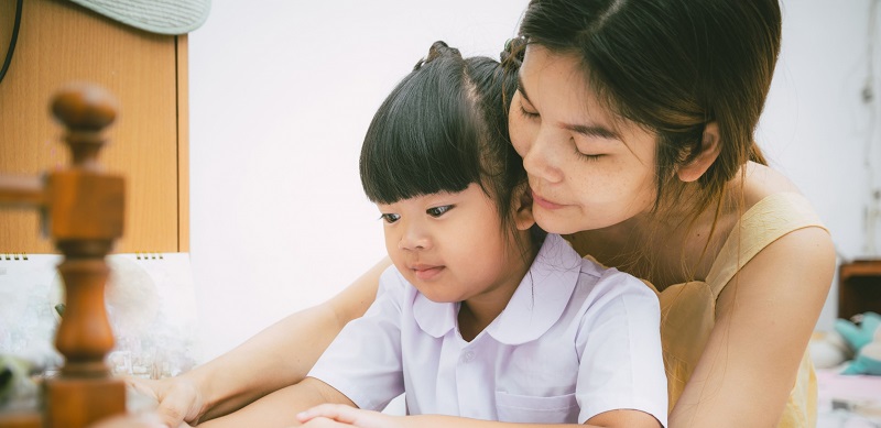 Khi nào nên dạy con viết chữ? (Ảnh: Sưu tầm Internet)