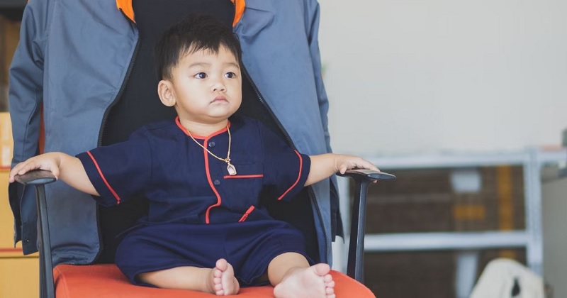 Ba mẹ cần đồng hành cùng trẻ trong giai đoạn phát triển (Ảnh: Sưu tầm internet)