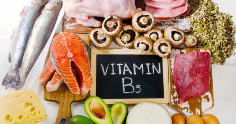 Thiếu vitamin B5 và B12 khiến tóc khô và dễ gãy rụng. (Ảnh: Sưu tầm Internet)