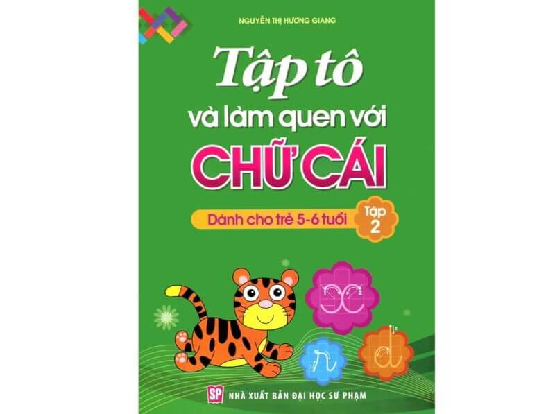 Sách Bé Tập Tô Và Làm Quen Với Chữ Cái (Ảnh: concung.com)