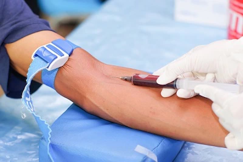 Khám sàng lọc cho người chuẩn bị làm cha. (Ảnh: Internet)