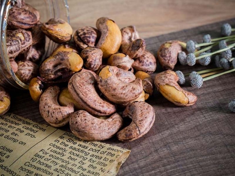 Hạt điều giúp mẹ sau sinh giảm tích tụ chất béo và cholesterol xấu. (Ảnh: Nguồn Internet)