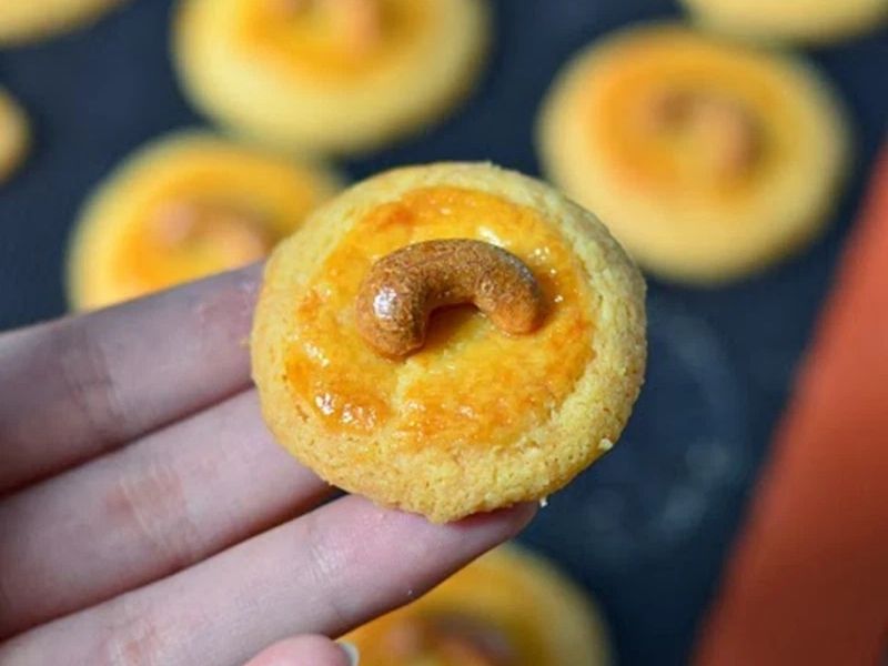 Bánh quy hạt điều có vị thơm thơm, bùi nhẹ vô cùng hấp dẫn. (Ảnh: Nguồn Internet)