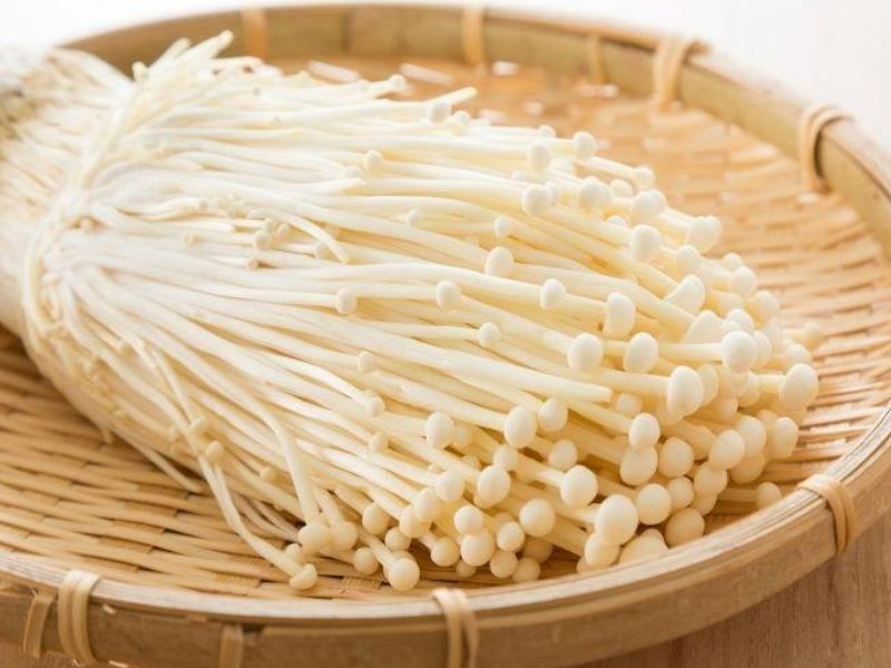 Nấm Kim Châm rất giàu dinh dưỡng và mang đến nhiều tác dụng. (Ảnh: Nguồn Internet)