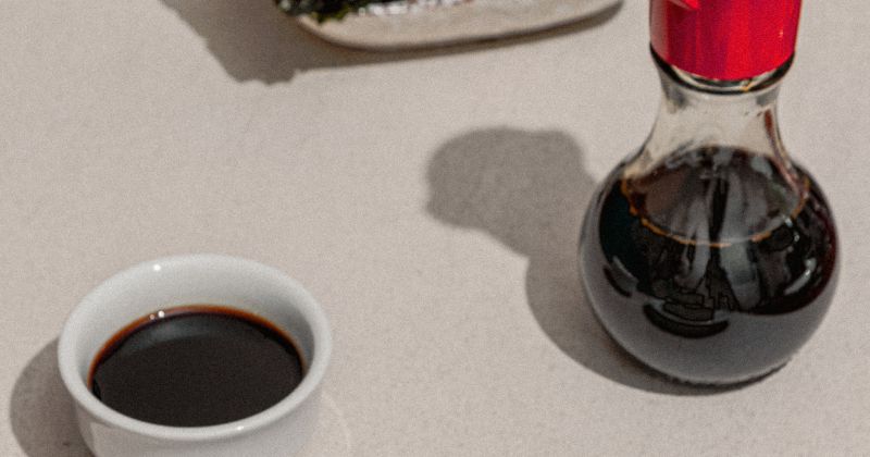 Xì dầu có thể gây rối loạn hormone nội tiết tố nữ (Ảnh: Sưu tầm Internet)