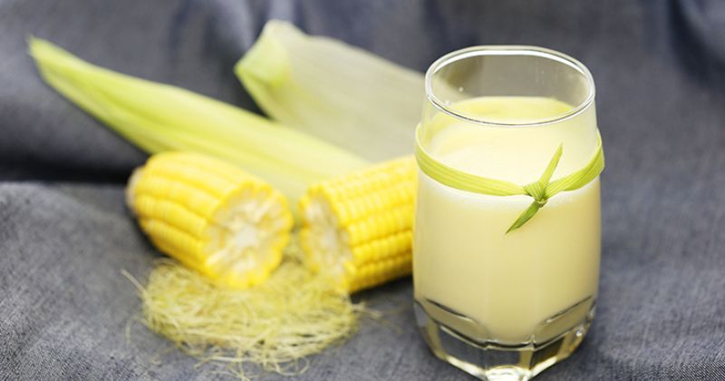Sữa ngô thơm ngon chứa nhiều khoáng chất quan trọng như canxi (Ảnh: Sưu tầm Internet)
