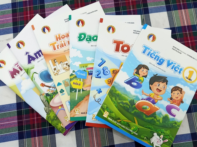 Bộ sách "Vì sự bình đẳng và dân chủ trong giáo dục". (Ảnh: Sưu tầm internet)