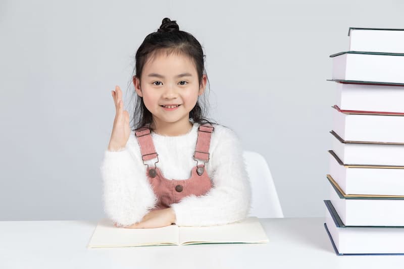 Sự nghiêm khắc của ba mẹ rất quan trọng. (Ảnh: sưu tầm internet)