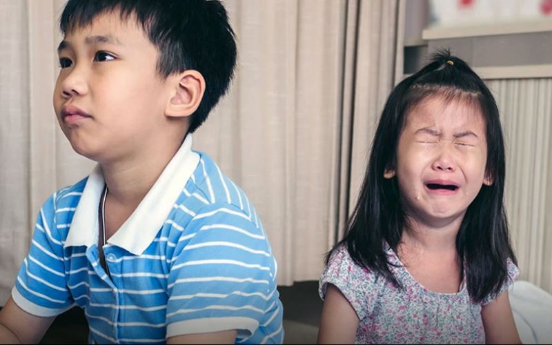 Trẻ 8 tuổi bắt đầu biết tranh cãi. (Ảnh: Internet)