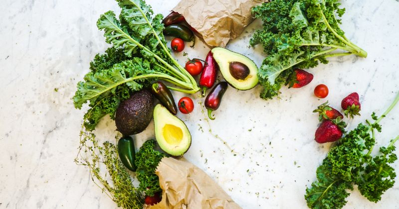 Mẹ sau sinh mổ nên ăn nhiều rau xanh để bổ sung chất xơ (Ảnh: Sưu tầm Internet)