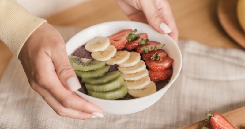 Chế độ ăn sau sinh không khoa học khiến mẹ bị táo bón, khó đi ngoài (Ảnh: Sưu tầm Internet)