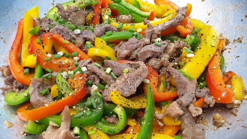 Thịt bò là nguồn cung cấp sắt hàng đầu cho mẹ. (Ảnh: Internet)