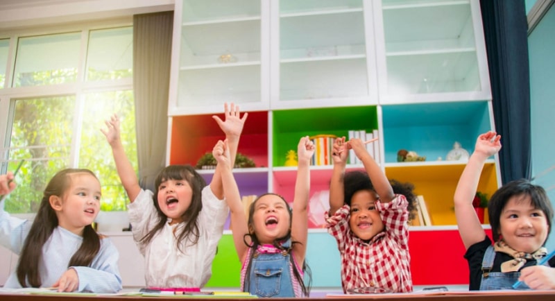 Mẫu câu tiếng Anh giao tiếp lớp 2 khi chào hỏi. (Ảnh sưu tầm Internet)