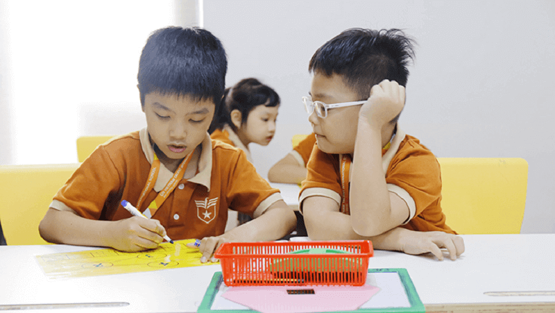 Tạo thói quen tự học, tập trung cho trẻ rất cần thiết. (Ảnh: Sưu tầm internet)