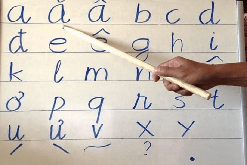 Tiếng Việt cũng có nhiều điểm cực kỳ dễ học hơn so với ngôn ngữ khác. (Ảnh: Báo Mới)