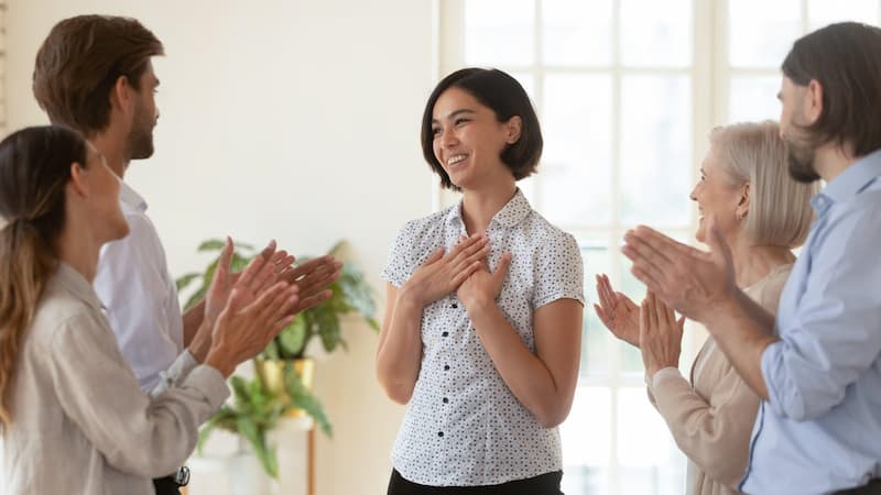 Tính từ khen ngợi dành cho phái đẹp. (Ảnh: Internet)