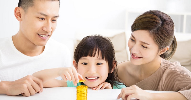 Cùng bé học Toán lớp 1 nhiều hơn ít hơn. (Ảnh: Shutterstock.com)