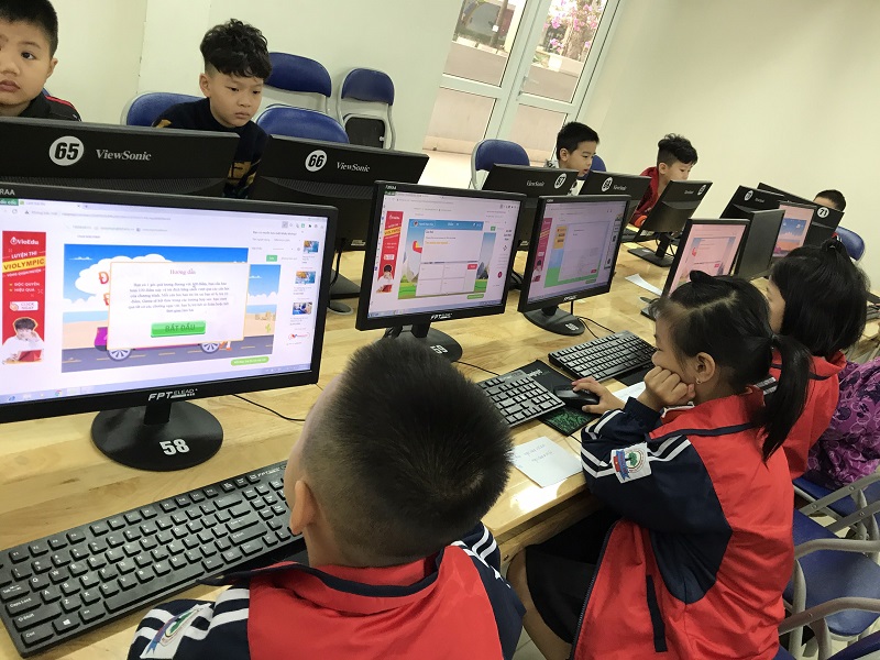 Trang bị, rèn luyện kỹ năng tin học cho bé giúp nâng cao hiệu quả kỳ thi. (Ảnh: Sưu tầm internet)