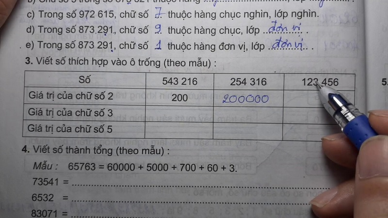Cùng bé thực hành, chơi các trò chơi toán học rất tốt cho sự phát triển của trẻ. (Ảnh: sưu tầm internet)