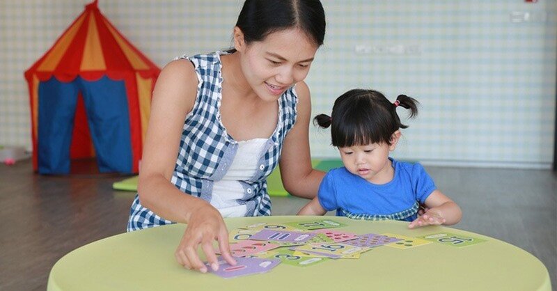 Bố mẹ nên tìm hiểu những kiến thức để dạy bé học toán. (Ảnh: Sưu tầm internet)