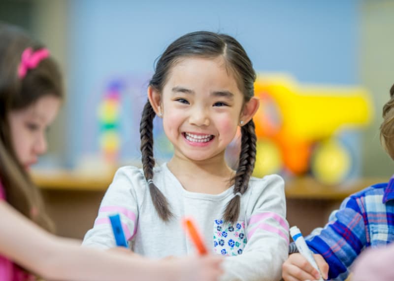 Bé phát triển được nhiều kỹ năng khi kết hợp toán cùng tiếng Anh. (Ảnh: Internet)