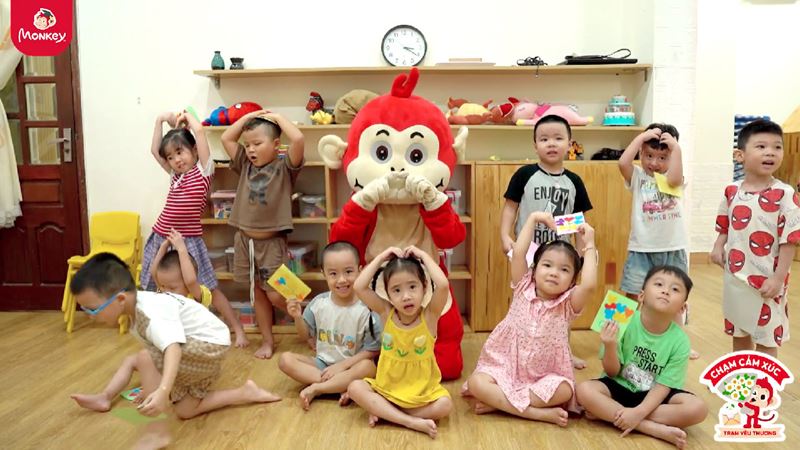 Kết thúc hoạt động ý nghĩa cùng Trạm Yêu thương Monkey. (Ảnh: Monkey)