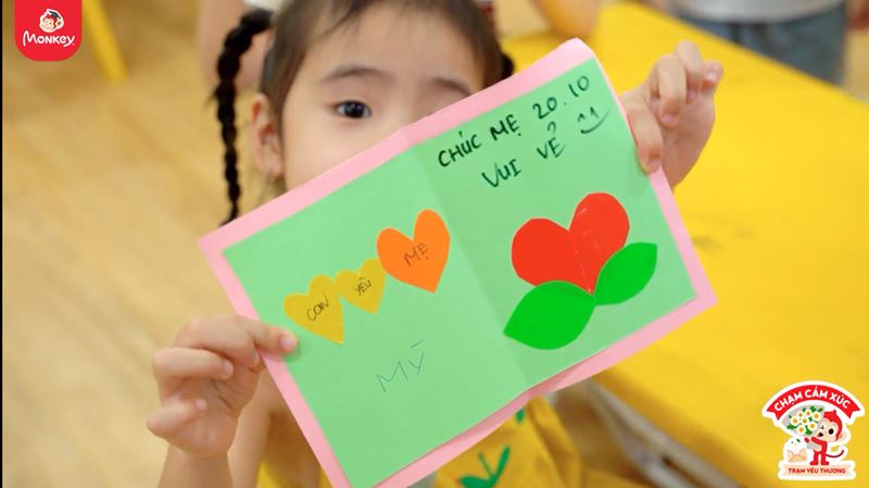 Thành phẩm độc đáo của các bé trường Mầm non Tre nhỏ. (Ảnh: Monkey)