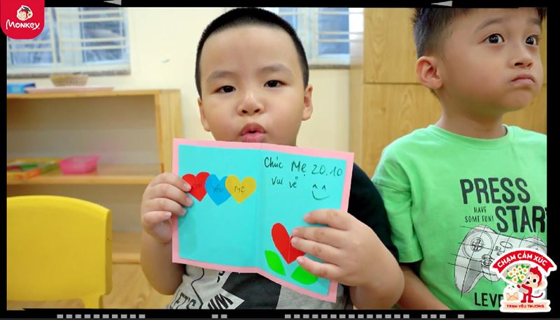 Thành phẩm độc đáo của các bé trường Mầm non Tre nhỏ. (Ảnh: Monkey)