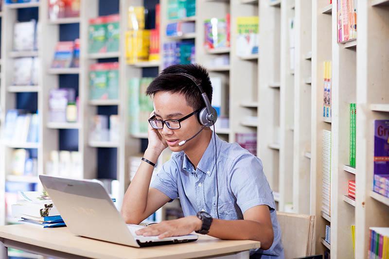 Để quá trình nghe đạt hiệu quả, bạn cần có lộ trình học rõ ràng. (Ảnh: Sưu tầm Internet)