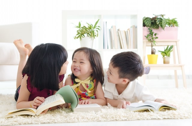 Bé 3 tuổi sẵn sàng tham gia vào các hoạt động tập thể (Ảnh: Sưu tầm Internet)