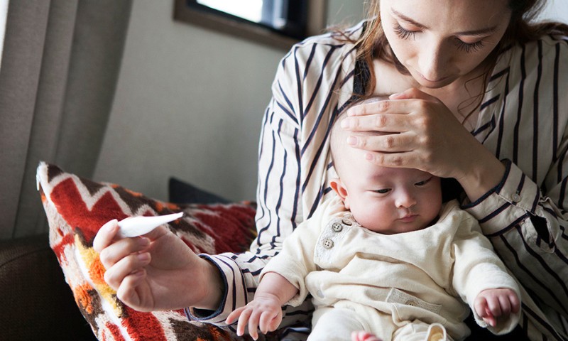 Trẻ cần được nghỉ ngơi để nạp năng lượng sau khi bị các triệu chứng của cảm cúm (Nguồn: Sưu tầm Internet)