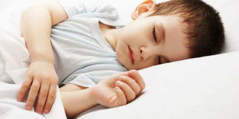 Trẻ 4 tuổi có cần ngủ trưa hay không. (Ảnh: sưu tầm internet)