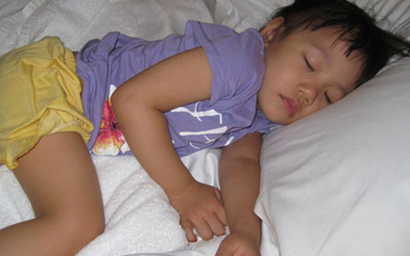 Nguyên nhân trẻ 4 tuổi ngủ thở mạnh. (Ảnh: sưu tầm internet)