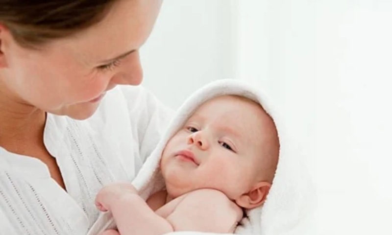 Phụ huynh cần lưu ý những vấn đề khi chăm sóc trẻ 5 tháng tuổi bị cảm cúm (Nguồn: Sưu tầm Internet)