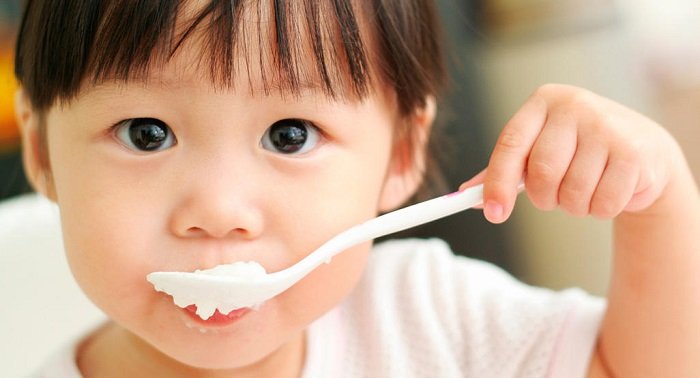 Ba mẹ cần Điều chỉnh chế độ dinh dưỡng đúng cách. (Ảnh: Sưu tầm internet)