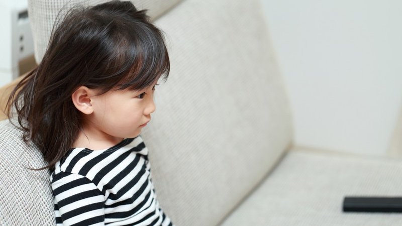 Thường trẻ chậm phát triển sẽ có những biểu hiện khác với trẻ bình thường. (Ảnh: Sưu tầm internet)