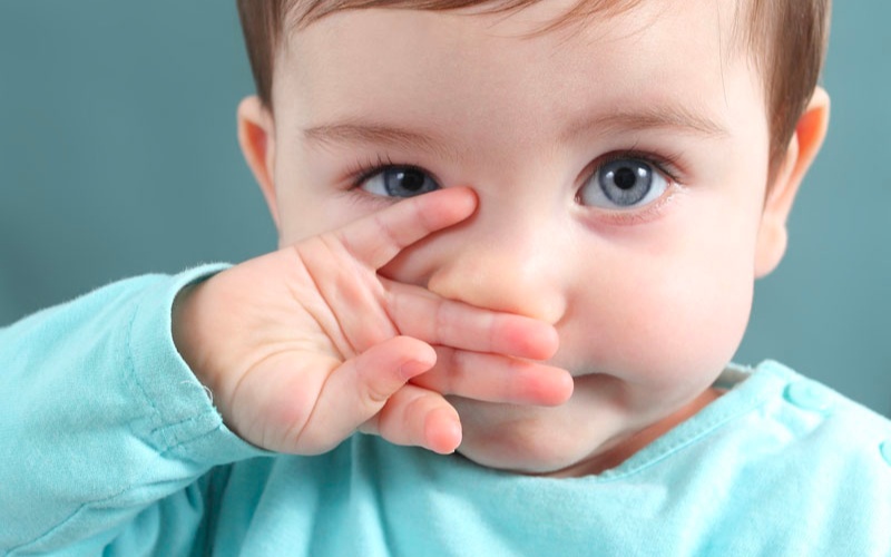 Sổ mũi, nghẹt mũi là triệu chứng rất dễ bắt gặp của bệnh cảm lạnh (Ảnh: Sưu tầm Internet)