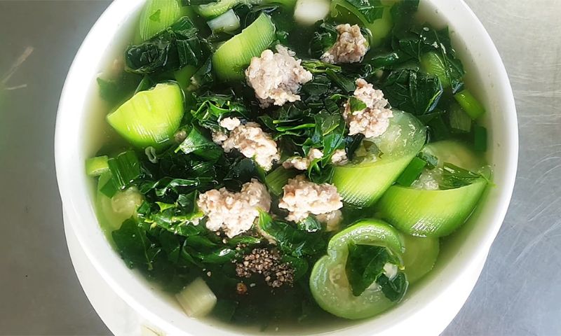 Canh mướp thịt heo, rau ngót. (Ảnh: Nguồn Internet)