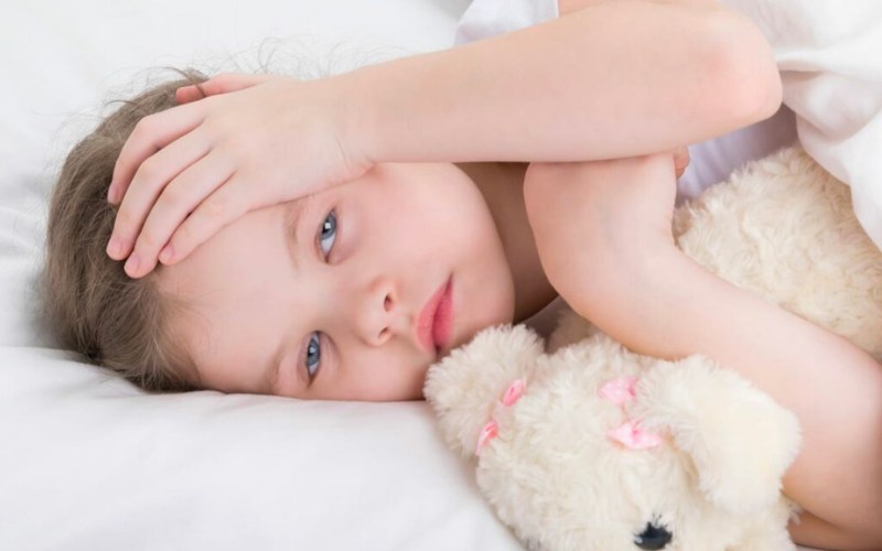 Bé bị chấn động não sau khi bị ngã là trường hợp thường gặp (Ảnh: Sưu tầm Internet)