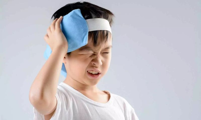 Đá lạnh giúp giảm sưng đau hiệu quả. (Ảnh: Nguồn Internet)