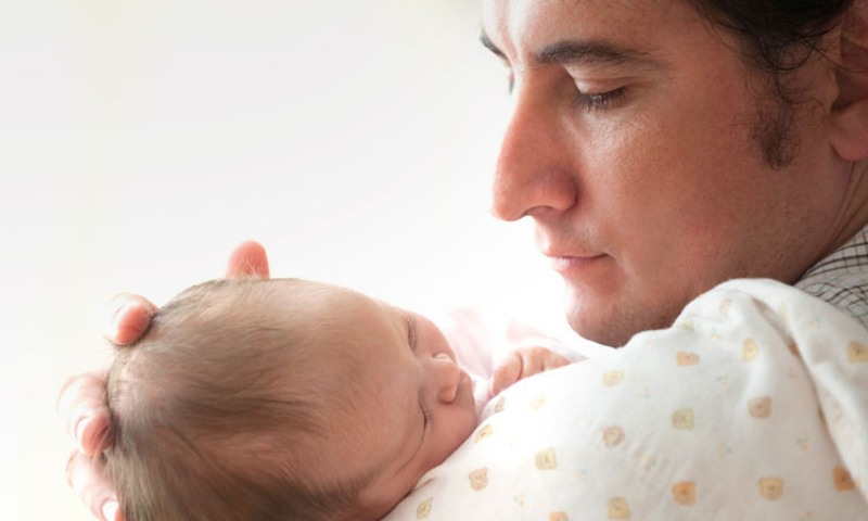 Chăm sóc trẻ đúng cách khi bé bị ngã đập mặt xuống đất sưng trán (Nguồn: Sưu tầm Internet)