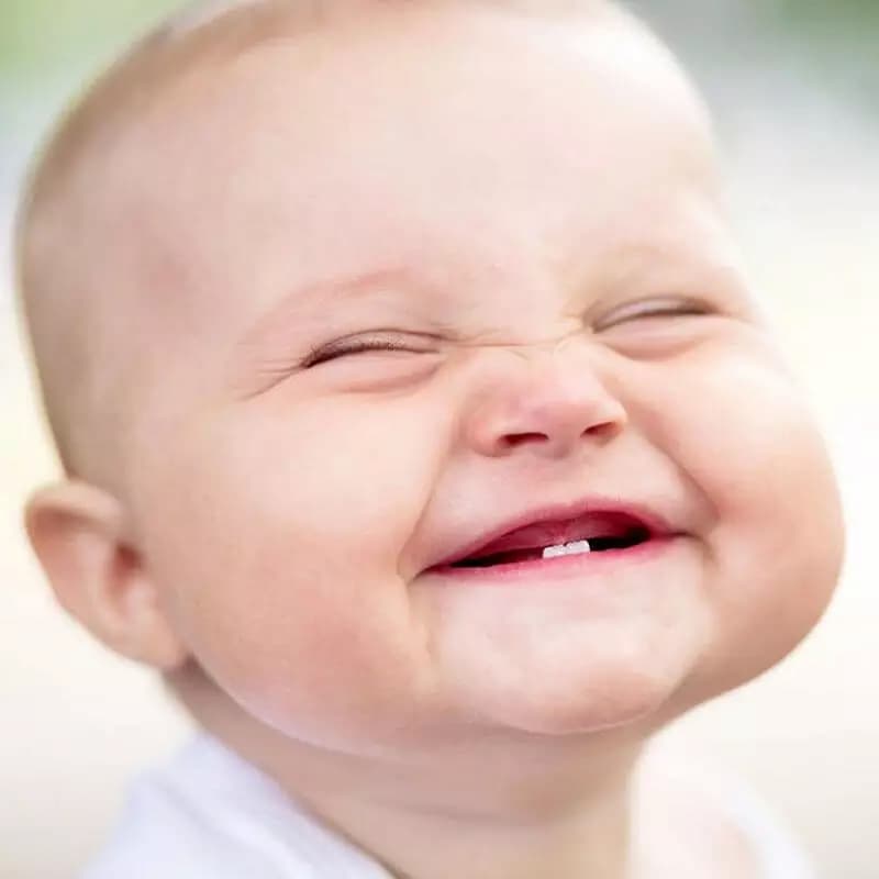 Táo bón do mọc răng ảnh hưởng thế nào đến trẻ. (Ảnh: sưu tầm internet)