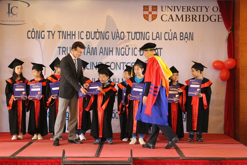 Đào tạo tiếng Anh cho trẻ cùng trung tâm IC Đà Lạt (Ảnh: Trung tâm IC Đà Lạt)