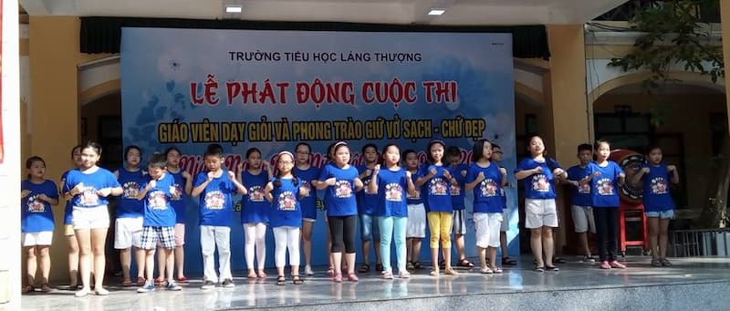 Hoạt động văn nghệ tại trường. (Ảnh: Nhà trường)