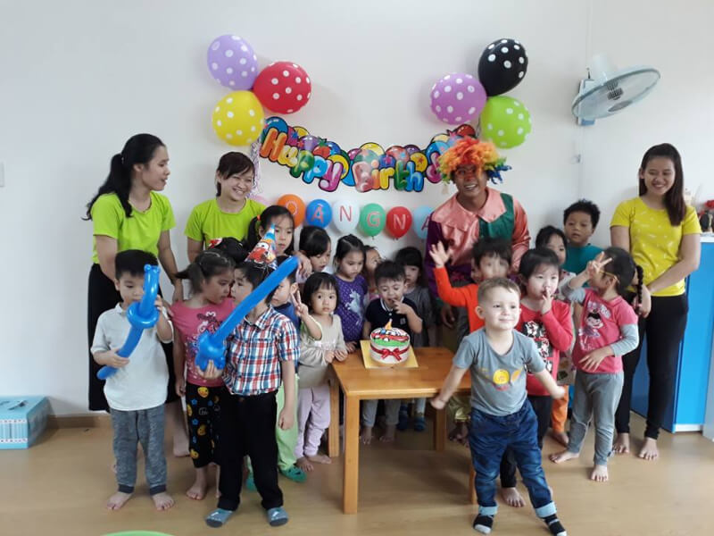 KIDS HOUSE Montessori Danang có rất nhiều hoạt động cho trẻ