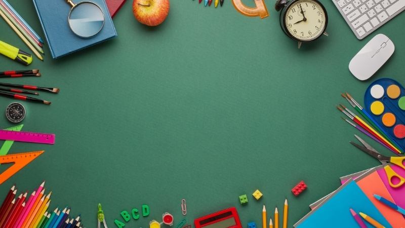 Từ vựng tiếng Anh chủ đề trường học. (Ảnh: Canva.com)