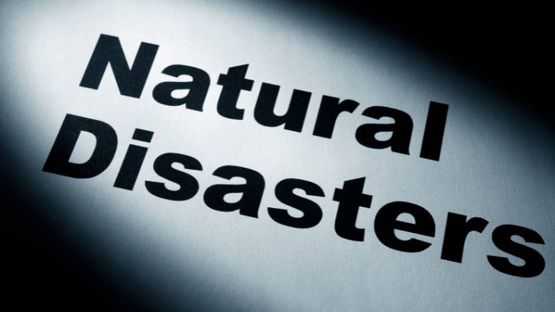 Từ vựng tiếng Anh chủ đề thảm họa thiên nhiên. (Ảnh: Canva)