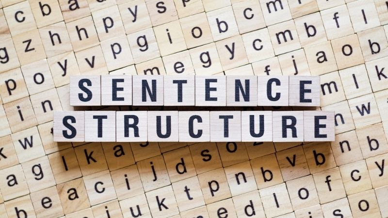 Mẫu câu viết về bản thân bằng tiếng Anh lớp 5. (Ảnh: Shutterstock.com)