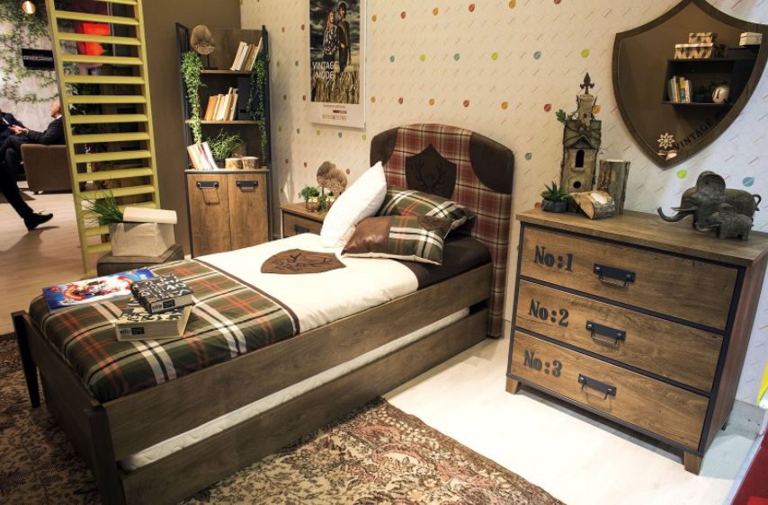 Việc viết về phòng ngủ bằng tiếng Anh lớp 3 không khó nếu biết chia nhỏ các phần. (Ảnh: Sưu tầm Internet)