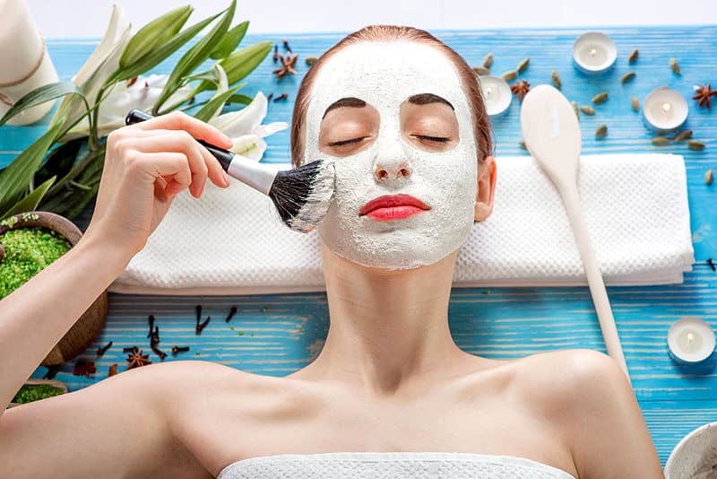 Sử dụng mặt nạ vitamin B1. (Ảnh: Sưu tầm Internet)